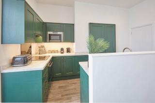 Host & Stay - Beach View - Whitby - 1