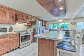 Serene Lake of the Ozarks Retreat with Private Dock! - Lake Ozark - 5