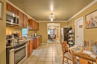 Renovated Home with Screened-In Patio on Hwy 90! - 1
