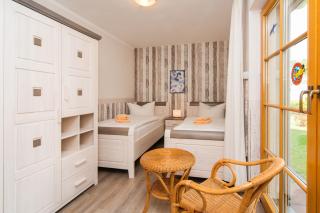Ferienpark Freesenbruch Wohnung 1 3 - Störtebeker - Zingst - 1
