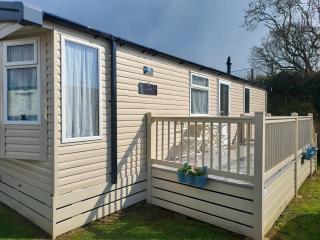 Shorefield Country Park Self-Catering Holiday Home - 3
