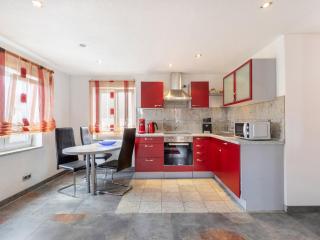 Apartment only 100 m from Althausen Castle - - 1