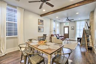 Chic New Orleans Gem with Deck Walk to Cafes! - New Orleans - 5
