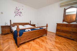 Apartments by the sea Nerezine, Losinj - 7963 - Nerezine - 3