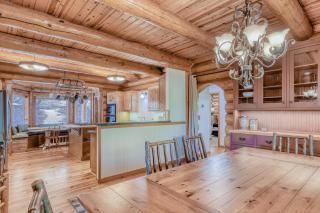 Log Cabin Estate - Falcon Ridge - Truckee - 4