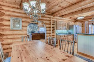 Log Cabin Estate - Falcon Ridge - Truckee - 3