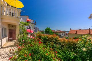Apartments Bella - Crikvenica - 1
