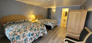The Tallwood Motel - 4