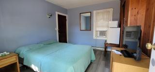 The Tallwood Motel - 3