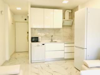 Modern and design studio near the beach with large swimming pools - Lloret de Mar - 2