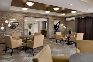 Microtel Inn & Suites by Wyndham Lloydminster - Lloydminster - 3