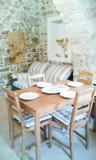 Traditional Family House, ground floor with yard - 1