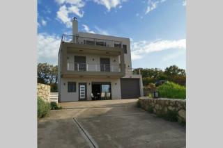 Oak Tree Cozy Apartment - Tria Monastiria - 0