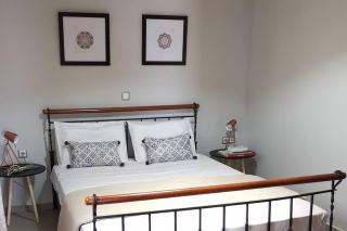 Oak Tree Cozy Apartment - Tria Monastiria - 1