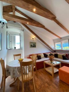 Sunny Bay Apartments - 5