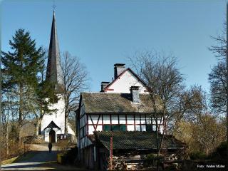 Alte Schule Kirmutscheid - Müsch - 0