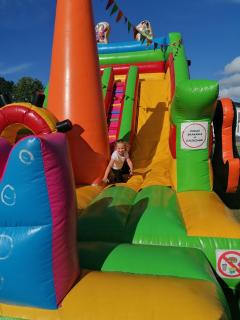 Holiday-Camp - 1
