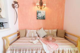 Madalena's Family Rooms - Tinos Town - 4