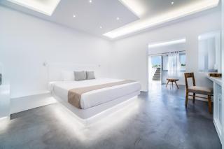 Serenità Luxury Suites - 8