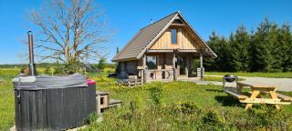 Romantic stay at loghouse VäikeTeeMaja - 9