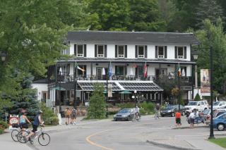 Hotel Mont-Tremblant - 1