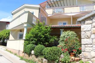 Apartments Jovic - Starigrad - 0
