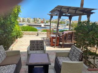 chalet1 ch21 with a wonderful view 2 bed rooms terrace and garden green beach - El Alamein - 2