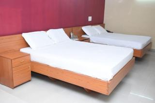 Hotel Surya Residency Majestic - Bangalore - 9