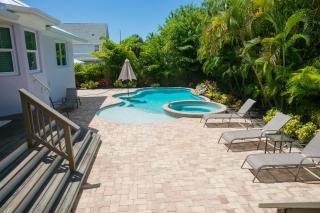 Mermaids Crossing by Beach Retreats - Holmes Beach - 4