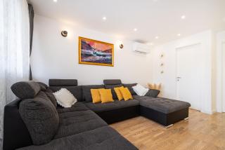 M&F Luxury Apartment - 2