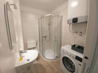 Green City Point Apartment - 4