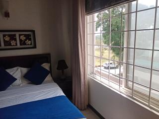 Crosswinds Guest House - 1