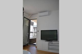 Comfy New Apartment - 1