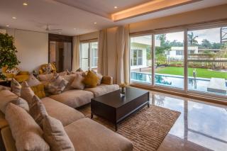 Villa Azul by StayVista, offering A snooker table, Terrace, Swimming pool & A spacious lawn with a charming gazebo for a perfect getaway - Lonavala - 0