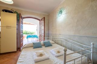 [PORTO CERVO] VILLETTA CON JACUZZI PRIVATA - 2