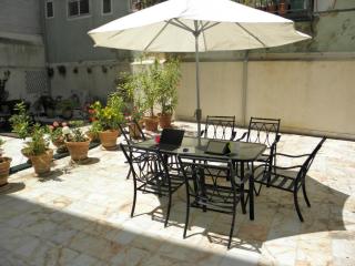 Sunny Green Terrace - Lisbon - 4