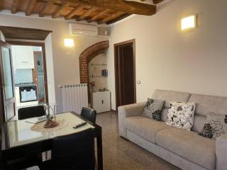 Corte Navari - GuestHouse Fred - Pietrasanta - 2
