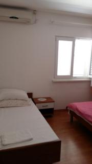 Apartment in Kustici with sea view, balcony, air conditioning, WiFi (3597-1) - Kustići - 3