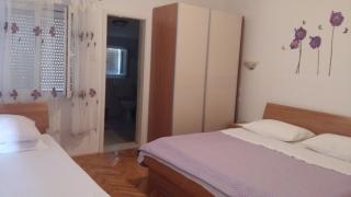 Ferienwohnung in Kustici mit Meerblick, Balkon, Klimaanlage, W-LAN (3597-3) - Kustići - 5