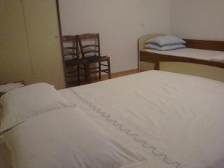 Apartment in Kustici with sea view, terrace, air conditioning, WiFi (3597-5) - Kustići - 8