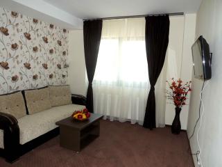 West Plaza Hotel - 4