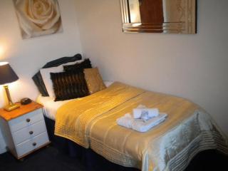 Sunnyside Guest House Southport - winner of Best B&B in the country 2025 - Southport - 6