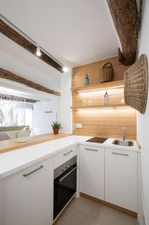 Life Class Apartment - 4