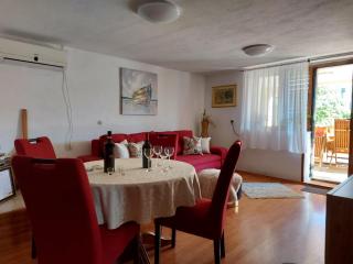 Tiho i Slađana apartments - Brodarica - 1
