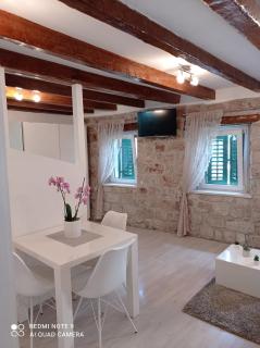 Studio Makala - Trogir - 0
