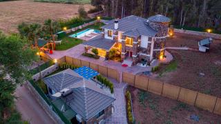 Kaya Köy'de Özel Havuzlu, 5 Yatak Odalı Lüks Villa Albera - 1
