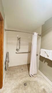 Sleep Inn & Suites Madison West - 8