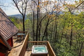 Bear View Chalet with hot tub and near Ober - Gatlinburg - 0