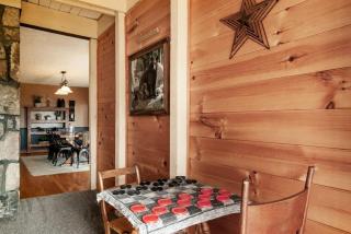 Bear View Chalet with hot tub and near Ober - Gatlinburg - 2