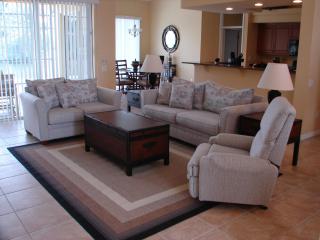 Buttonwood Bay SW Cape - waterfront private home locally managed - Cape Coral - 3